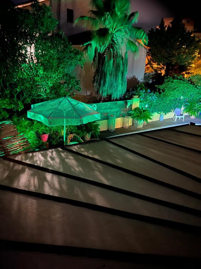 Chez Guy Bed & Breakfast Марсилия Екстериор снимка